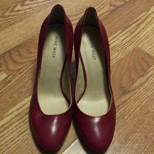 Nine West Dark Pink Pumps size 8